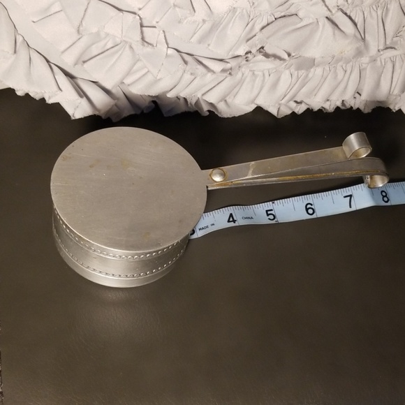 Antique silver plated or aluminum container - Picture 3 of 8